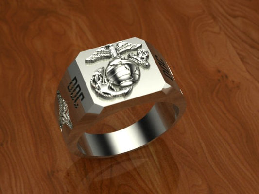Corpsman Ring "DOC" with Eagle Globe and Anchor